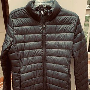 Old Navy Puffy Winter Jacket Black